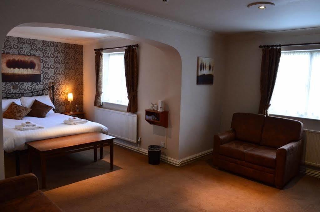Red Lion, Wigan By Marston'S Inns Rufford Exteriör bild